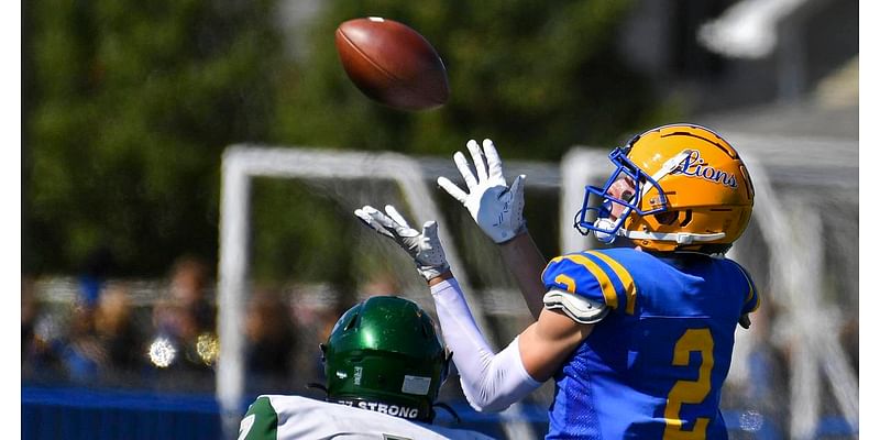 Travis Stamm’s pick-six caps off Lyons’ first win over Glenbard West since 2016