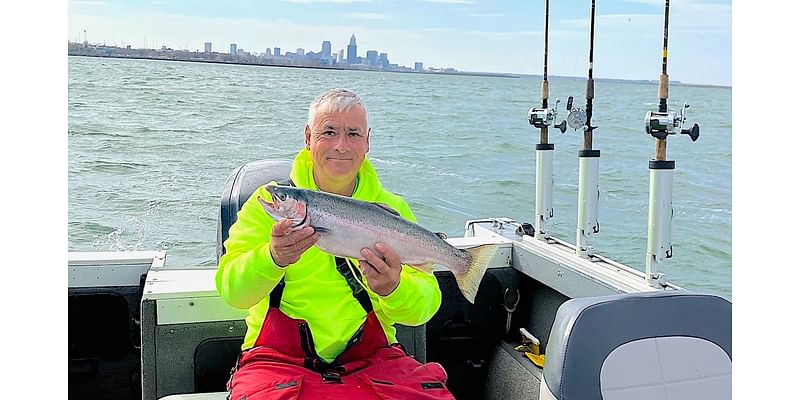 Fresh crowds of fishermen arrive for walleye derbies: NE Ohio fishing report