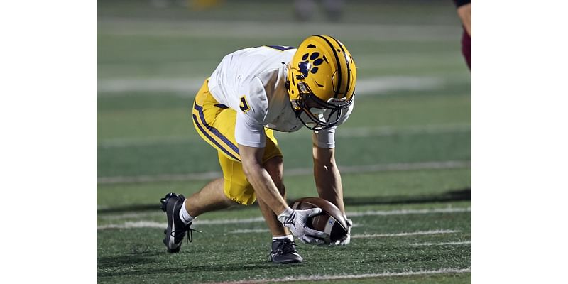 St. Ignatius football vs. St. Xavier: Wildcats fall to 1-8 after road loss to Bombers