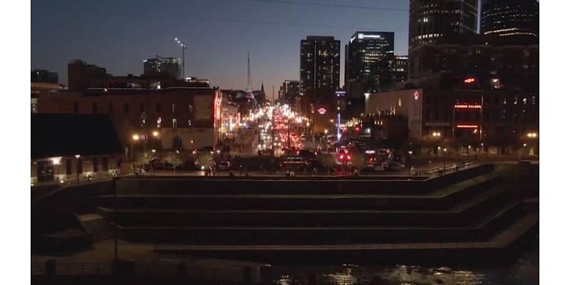 Trash collectors attacked on Broadway in downtown Nashville