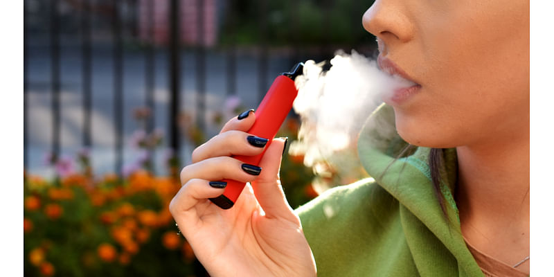 Study Reveals Which Flavor Vapes Paralyze Lung Cells