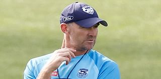 Geelong players get health update on assistant coach Steven King who collapsed at training ahead of AFL grand final qualifier against Brisbane Lions