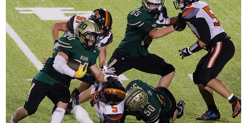 Central City stomps Fort Calhoun, wins first playoff game since 2017