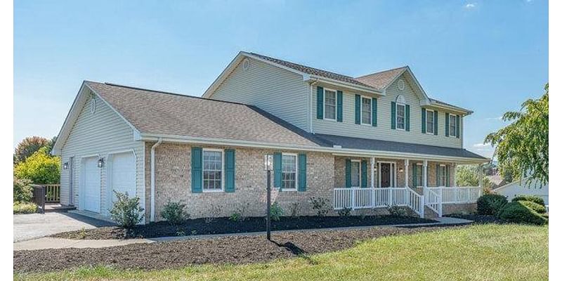 4 Bedroom Home in Troutville - $599,950