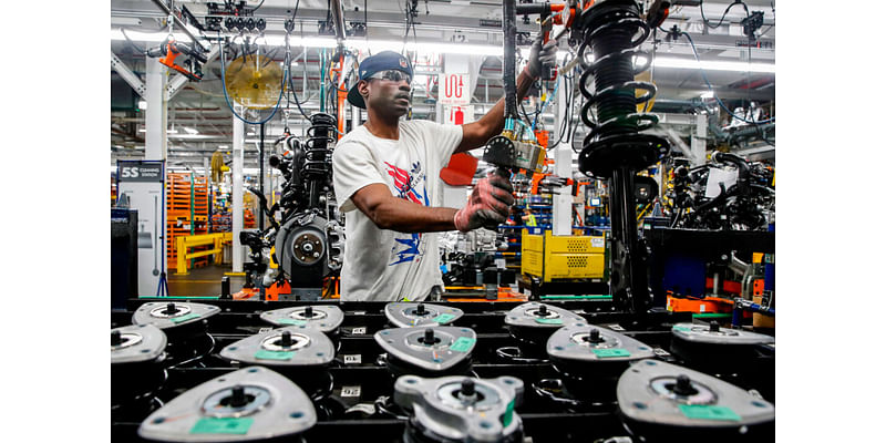 Manufacturing Slumps to 15-Month Low as Inflation Reaccelerates