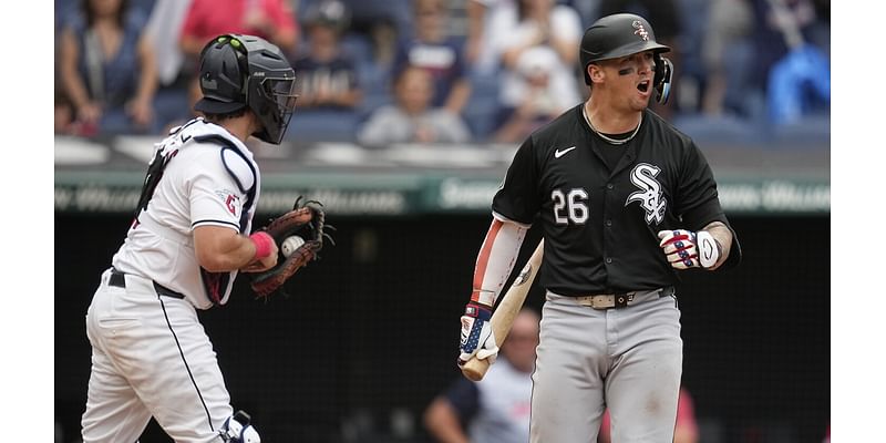 White Sox make not-so-clean getaway from Cleveland