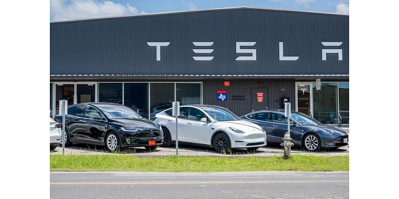 Tesla Puts Incentives On Blast, As Tax Credit Comes Under Threat