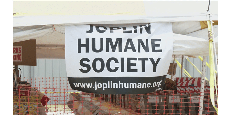 Local fireworks stand supports Joplin Humane Society