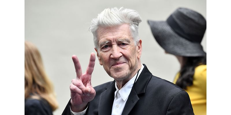 David Lynch now requires supplemental oxygen to walk: “It’s a big price to pay”