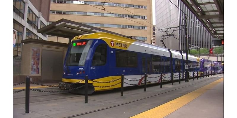 Metro Transit LRT running again after tech issue stalls trains