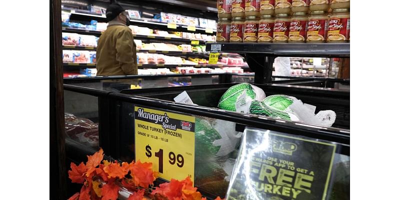 Falling turkey prices are making this year’s Thanksgiving feast a little easier on the wallet