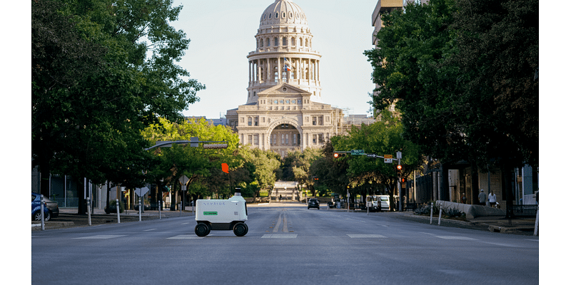 New delivery robots zipping around Austin amid Uber Eats collaboration