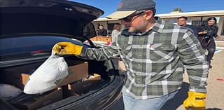 Senator Blanco hosts annual turkey giveaway in El Paso, Fabens