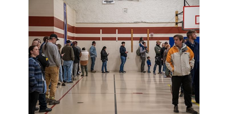 Strong turnout as Wyomingites brave long lines, frigid temps to vote