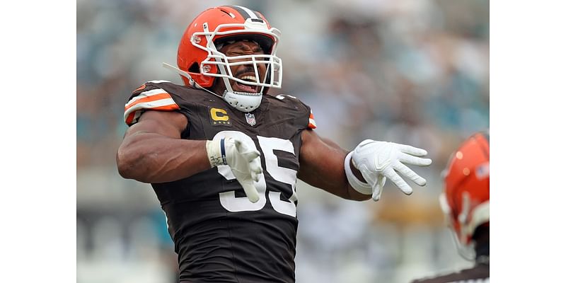 Myles Garrett’s status during Friday’s practice after missing 2 days with his foot injury