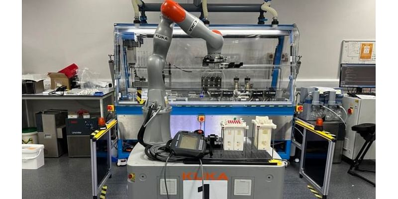 Liverpool’s robots with AI brains speed up chemical synthesis, outpacing human work