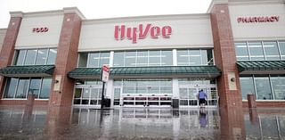 10-point buck breaks into Hy-Vee on Madison's East Side Wednesday