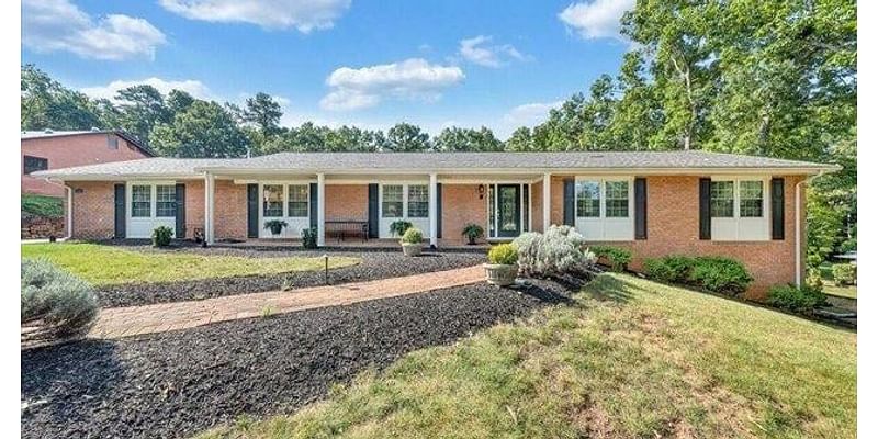 4 Bedroom Home in Roanoke - $670,000