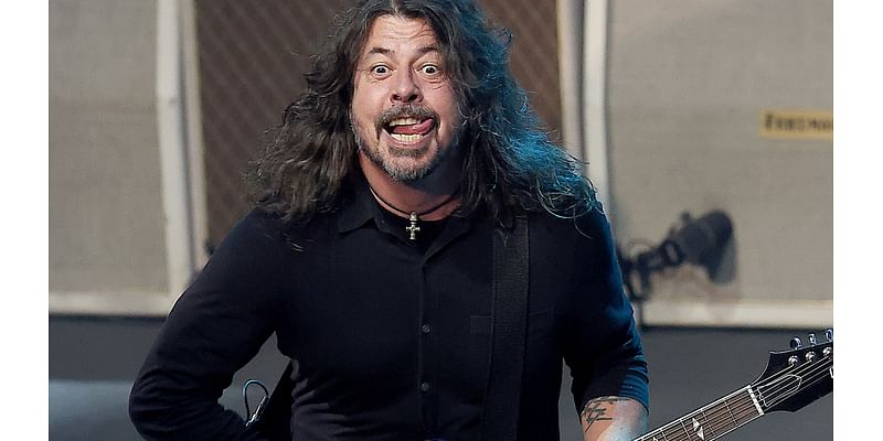 Foo Fighters 'set to take break' after frontman Dave Grohl revealed he'd fathered love child