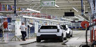 Analysis-Investors shun European car stocks despite rock bottom valuations