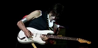 “I might have done better in the Bluesbreakers than in the Yardbirds, but I certainly wouldn't have had the same kind of free rein to experiment”: Jeff Beck on his relationship with Eric Clapton, jamm