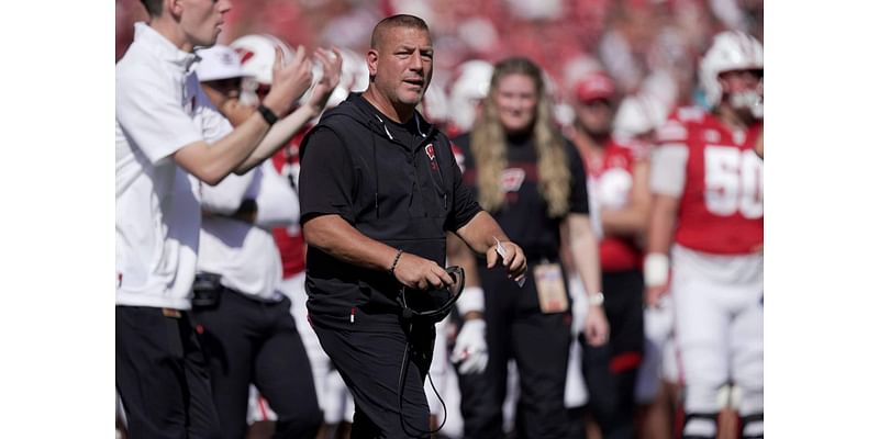 Wisconsin fires offensive coordinator Phil Longo after third straight loss