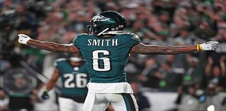 Eagles WR DeVonta Smith (concussion) leveled by fierce hit