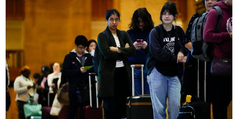 Thanksgiving travel is off to a relatively smooth start this year