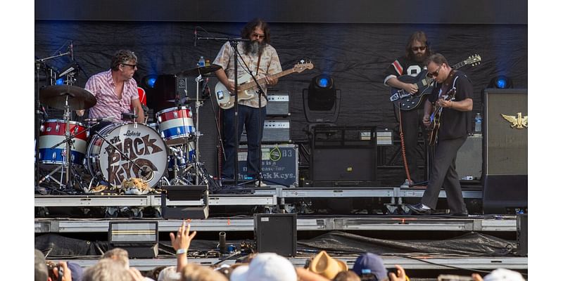 The Black Keys shift in to high gear for rousing set at NASCAR Chicago