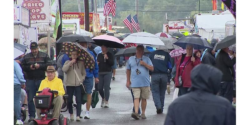 Bloomsburg Fair goers aren't letting the weather rain on their fair day