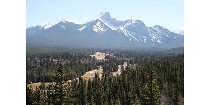 Alberta considers leases for privately-owned resorts on Crown land