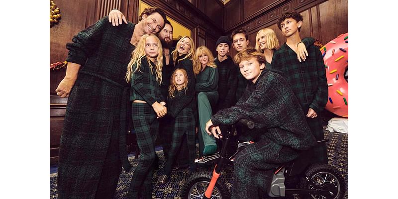 Goldie Hawn Joins Kids Kate and Oliver Hudson and Their Children for Cozy SKIMS Campaign: 'Family Holiday Card'