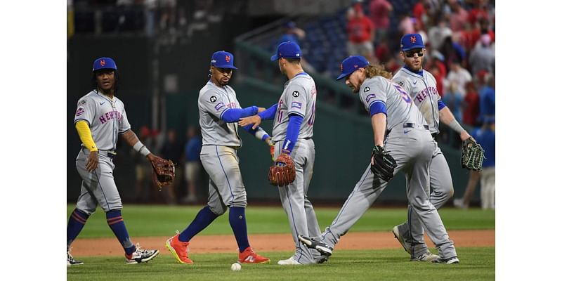 Mets wait out Zack Wheeler, rock Phillies with 5-run 8th inning to win Game 1: Takeaways