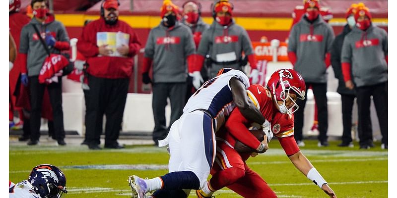 Broncos vs. Chiefs score predictions