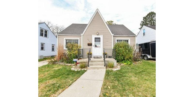 3 Bedroom Home in Kenosha - $259,900