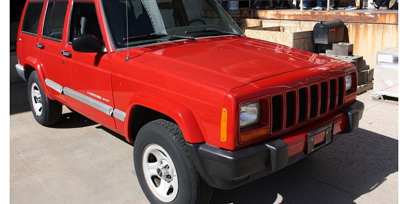 El Paso County donates Jeep to Colorado Springs skilled trade school