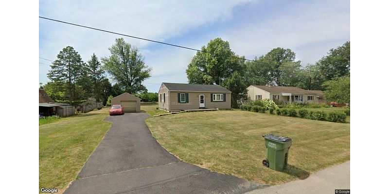 Single family residence in York sells for $140,000