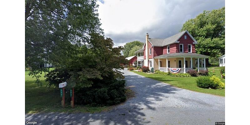 Three-bedroom home sells in Pequea for $405,000