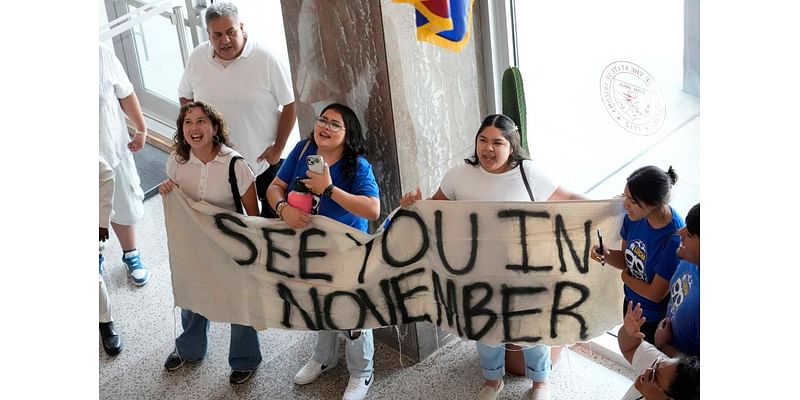 With immigration and abortion on Arizona's ballot, Republicans are betting on momentum