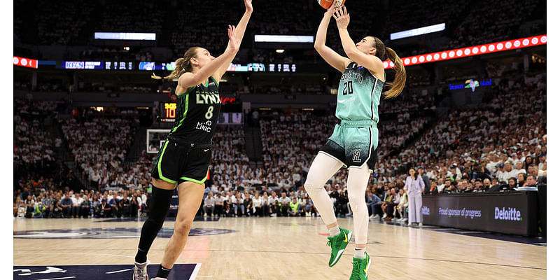 Ionescu's 3-pointer with 1 second left gives Liberty win over Lynx, 2-1 lead in WNBA Finals