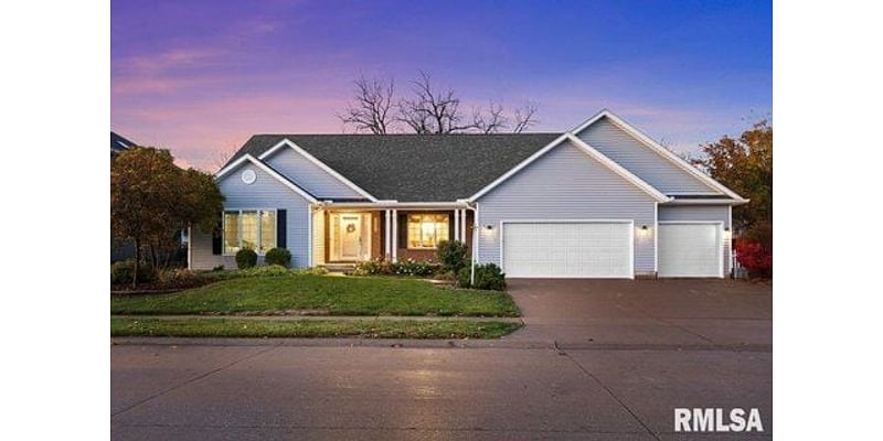 3 Bedroom Home in Bettendorf - $439,000