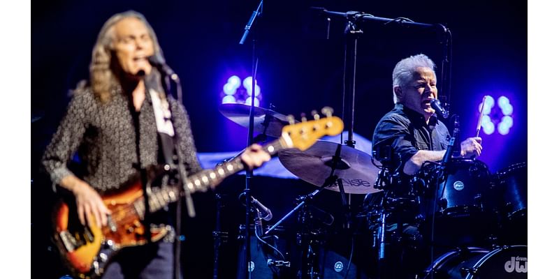 Eagles Dedicate ‘Heartache Tonight’ to J.D. Souther at First Sphere Show