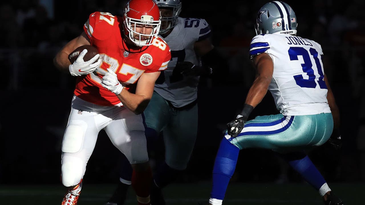 Travis Kelce: Sun glare at AT&T Stadium is 'f***ing ridiculous'