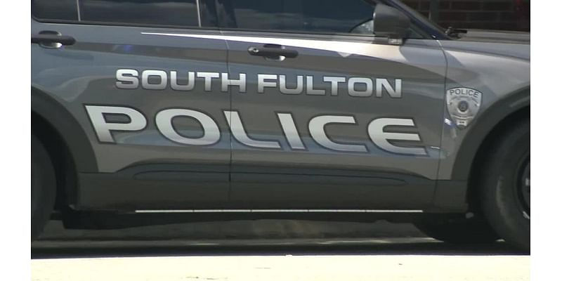 Masked men rob man, baby at gunpoint in South Fulton park