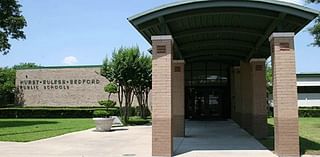 Hurst Euless Bedford ISD board to review data on cell phone use in its secondary schools