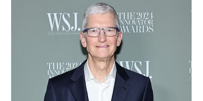 Apple fans slam Tim Cook for his message to Trump