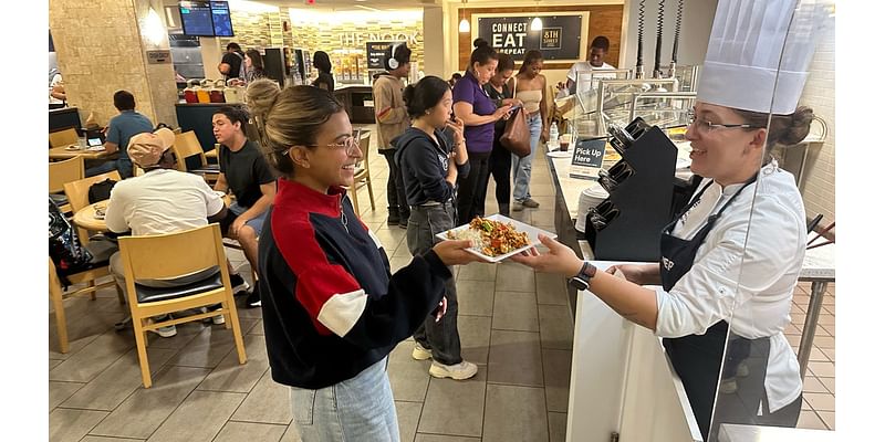 Food at college gets high-tech boost with first robotic kitchen in university setting