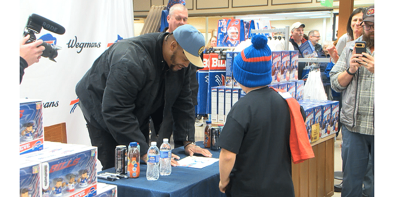 Dion Dawkins visits Rochester, introduces ‘Buffalo Shnow Crunch’ cereal