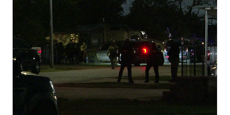 Houston crime: SWAT operation saves kids held hostage by armed father