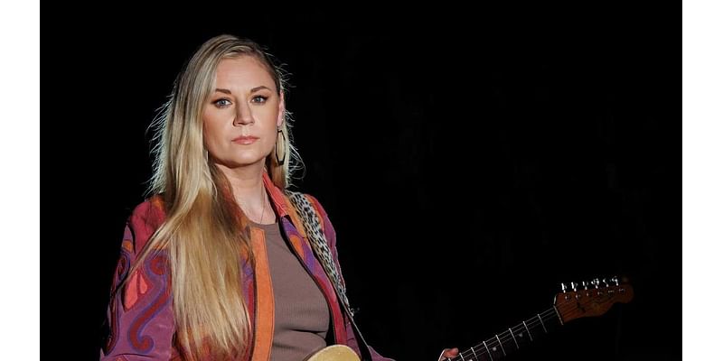 "Taylor Swift is probably the most influential guitar player of my generation": This is the soundtrack of Joanne Shaw Taylor's life